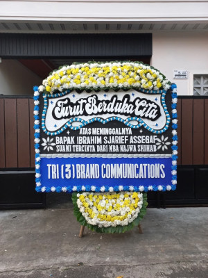 Papan Bunga Duka di Sukasirna
